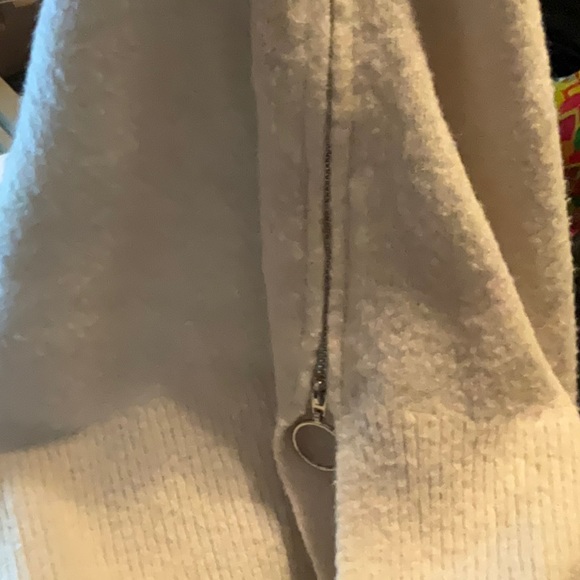 Style & Co. Cream V Neck - Picture 4 of 4